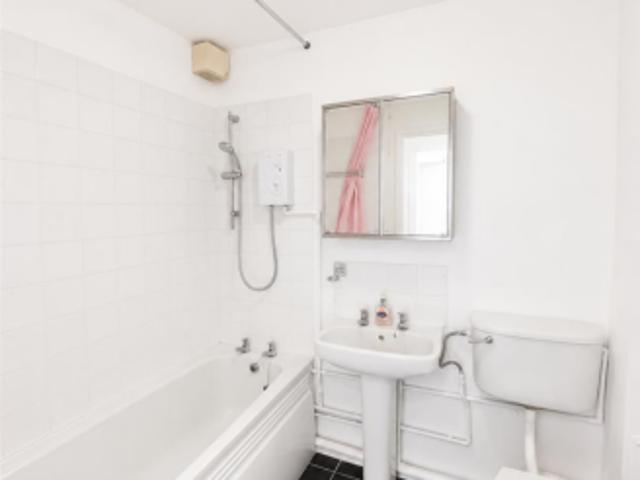 Studio for rent in Holywell Estate, North Watford