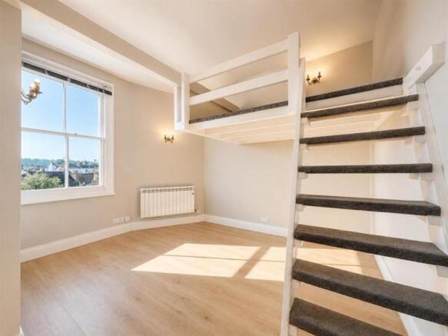 Flat for rent in Golden Valley, Gloucestershire