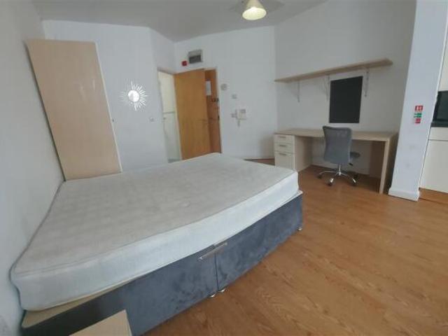 Studio for rent