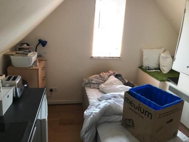 Studio for rent in Barton Stacey, Hampshire