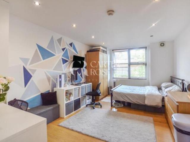 Studio for rent in Cat Hill