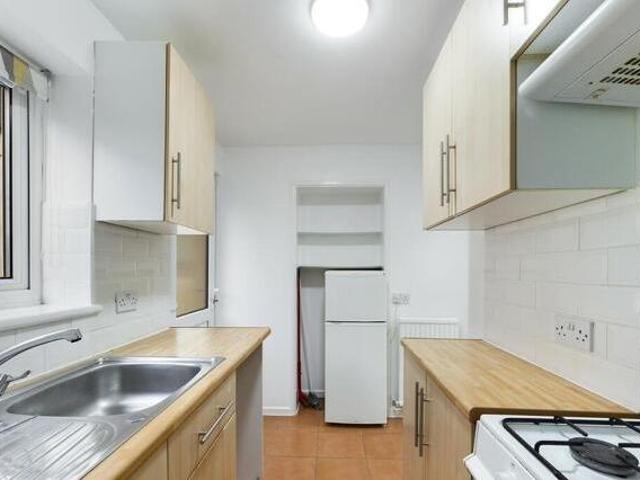 House for rent in Follaton, Strode