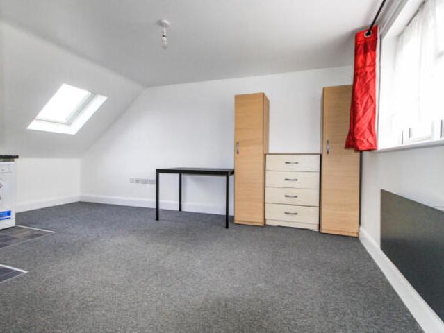 Studio for rent in London Borough of Brent, Greater London