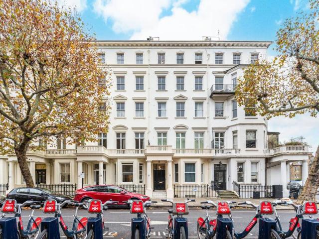 Studio for rent in South Kensington