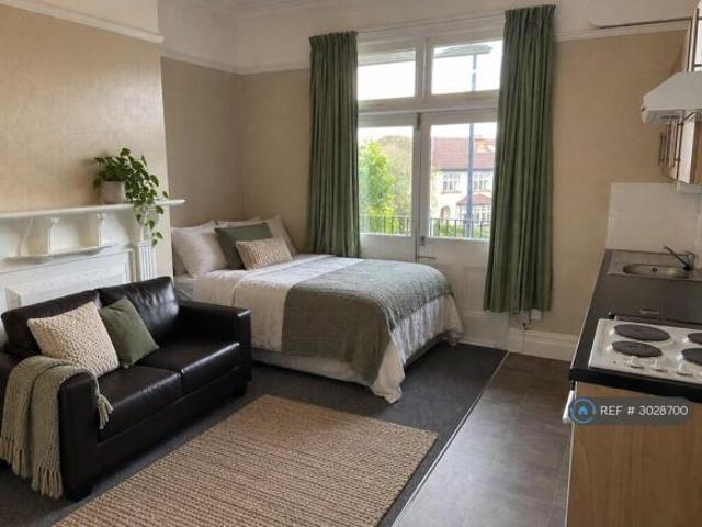 Studio for rent in Feckenham, City Of Bristol