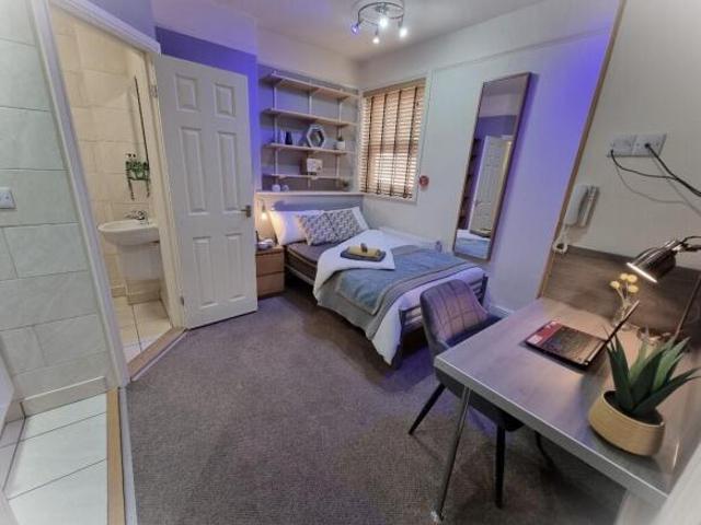 Studio for rent in Brayford, Lincolnshire