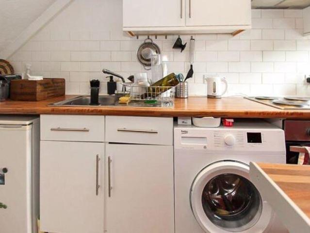 Flat for rent in Cat Hill
