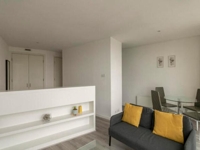 Studio for rent in West Midlands