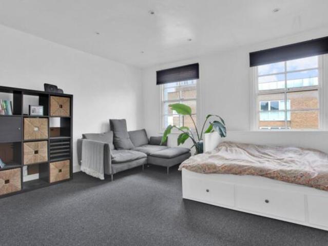 Flat for rent in Camden Town, Greater London