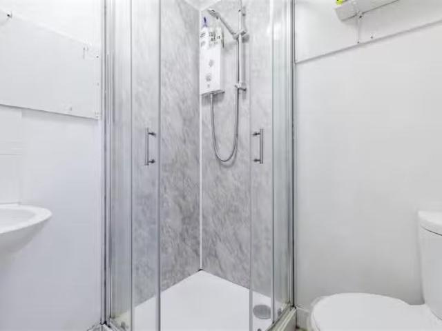 House for rent in Seaside, Llanelli