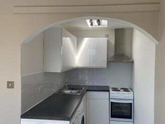 Studio for rent in Cat Hill