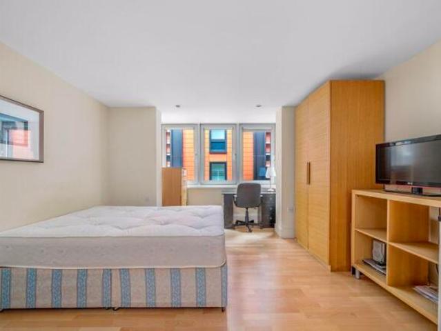 Flat for rent in Cat Hill