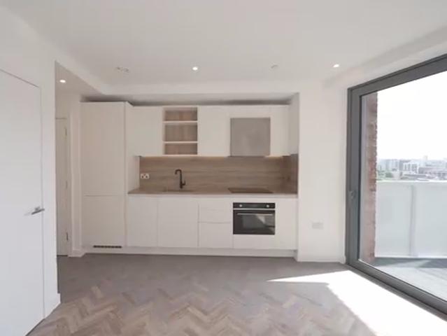 Studio for rent in Cat Hill