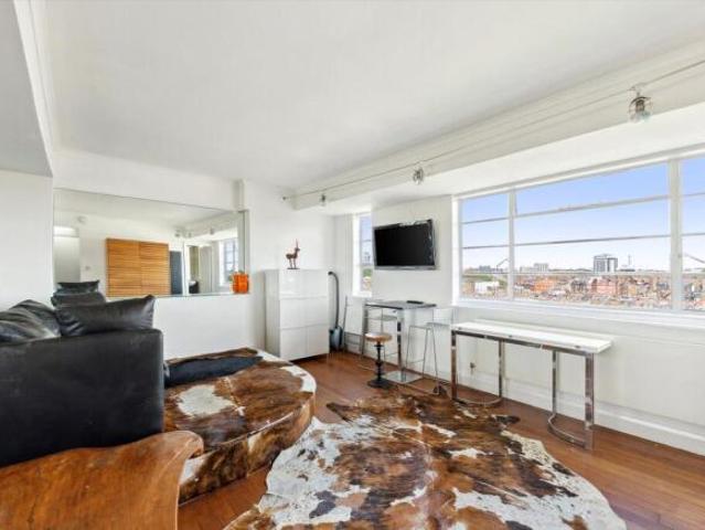 Flat for rent in Cat Hill