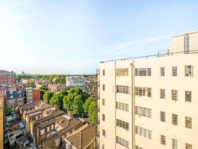 Studio for rent in Cat Hill, England