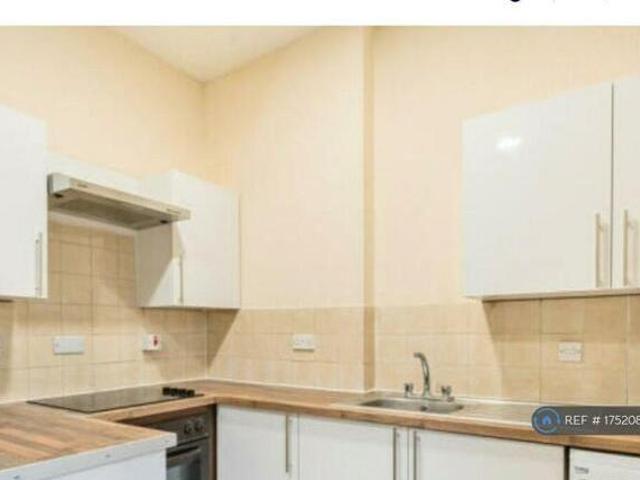 House for rent in Surrey