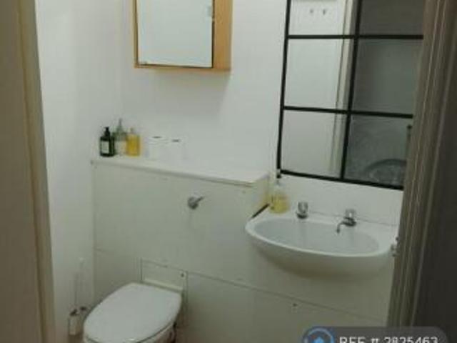 Studio for rent in Cat Hill, Isle Of Man