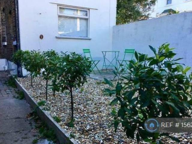 House for rent in West Sussex