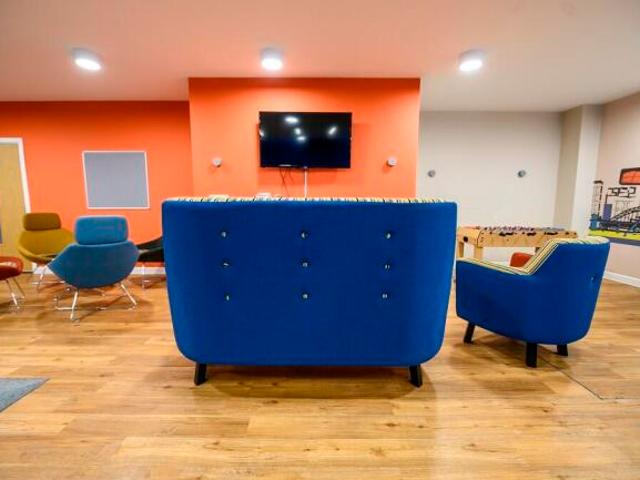 Studio for rent in St James, Sandown Park