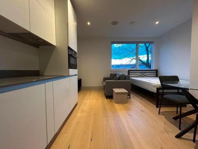 Studio for rent in Isleworth, Greater London