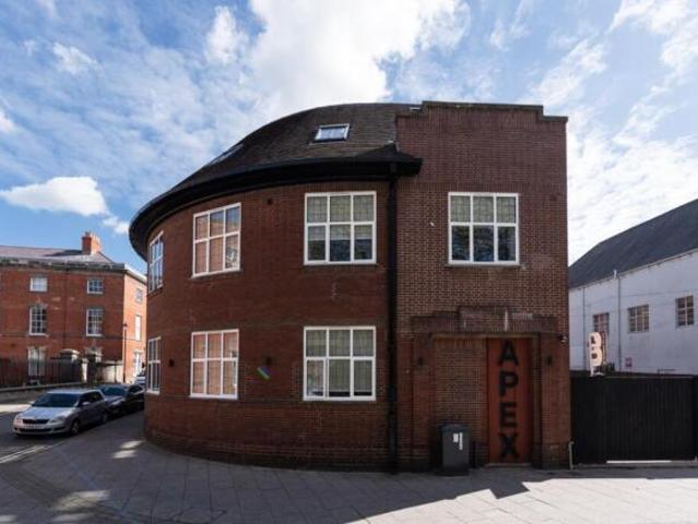 Studio for rent in East Midlands