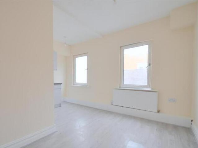 Studio for rent in Key Street, Suffolk