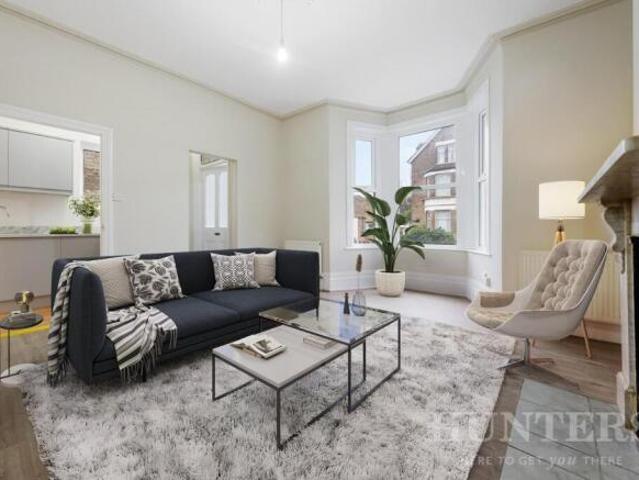 Studio for rent in Cat Hill