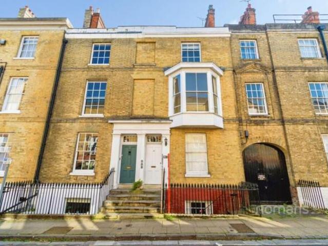 Studio for rent in Hampshire