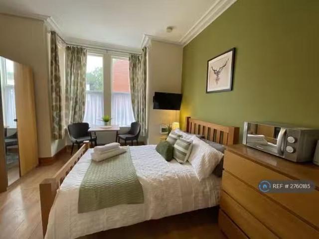 House for rent in Plant's Green, Fold Hill