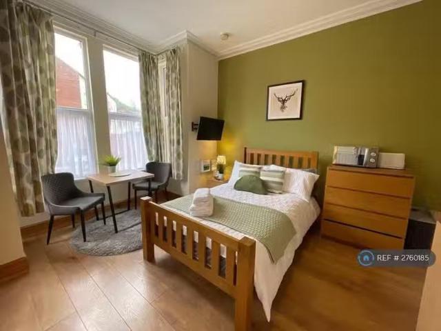 House for rent in Plant's Green, Cradley Heath