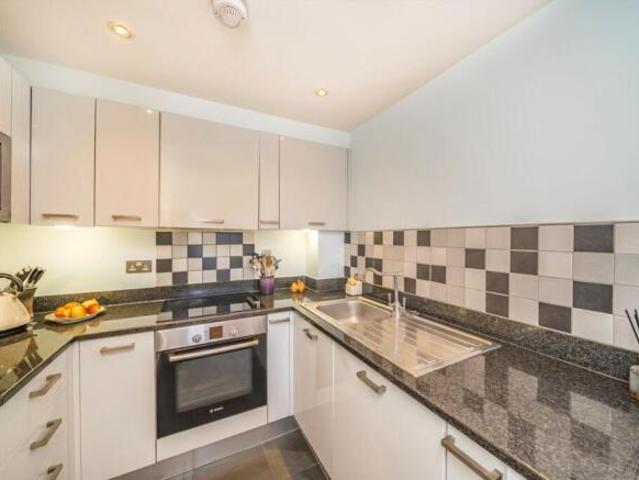Flat for rent in Brixton, Greater London