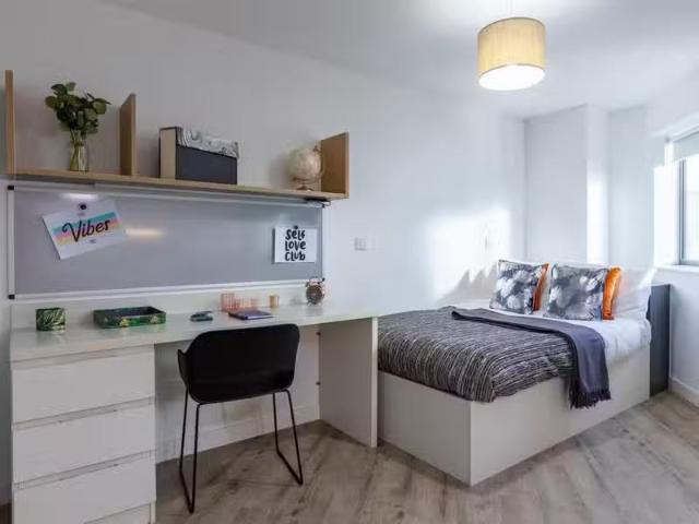 House for rent in Falcon Lodge, Wales