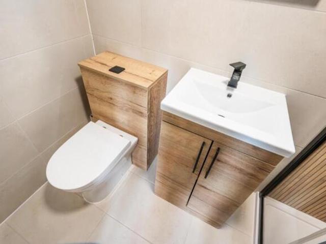 Studio for rent in Wiltshire