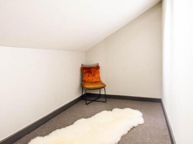 Studio for rent in East Midlands