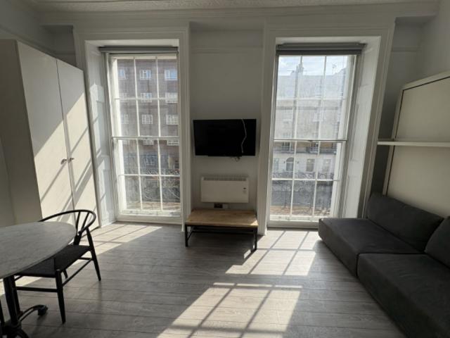 Studio for rent in Gloucester, Gloucestershire