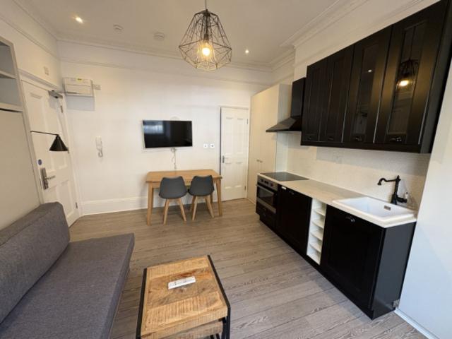 Studio for rent in Gloucester, Gloucestershire