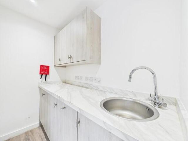 Studio for rent in Five Acres, Hertfordshire