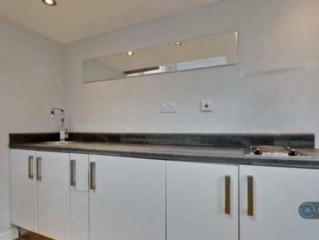 House for rent in Surrey