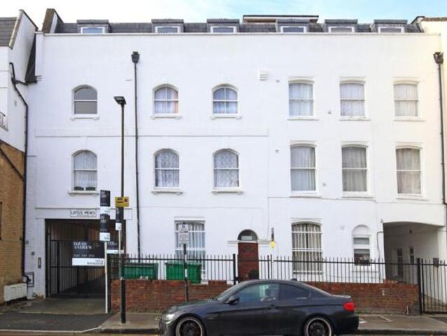 Flat for rent in Cat Hill