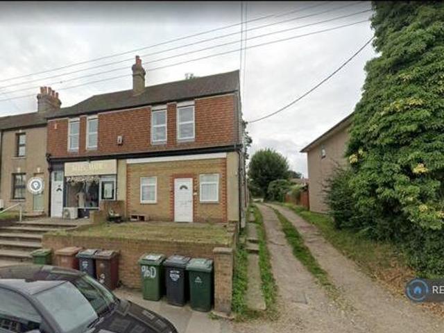 House for rent in Longfield and New Barn, Monks Orchard