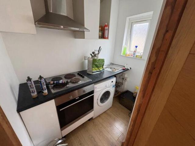 Studio for rent in Stanley