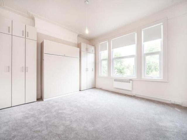 Flat for rent in Ealing, Greater London