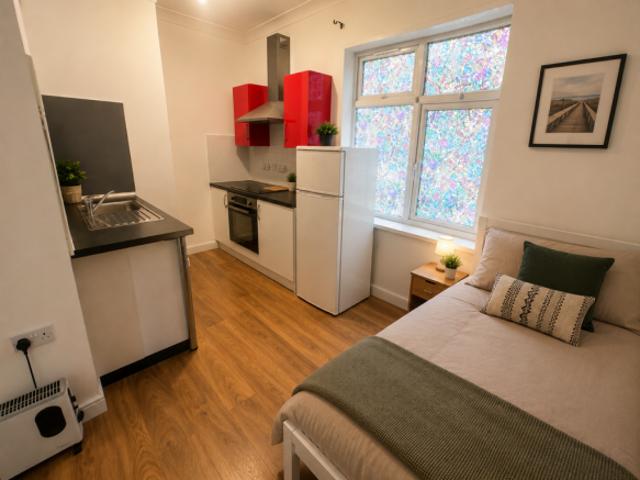 Flat for rent in The Engine, South Holland