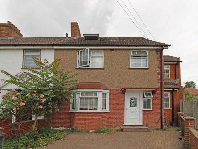 Studio for rent in Acton, Greater London