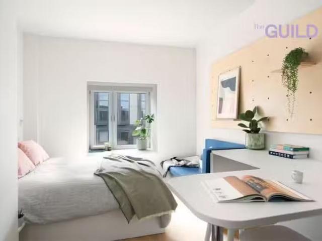 House for rent in Westborough, Surrey