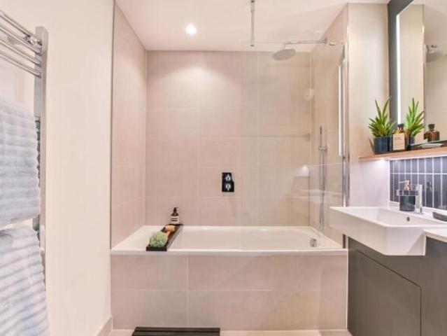 Studio for rent in Brent Cross, Greater London