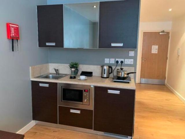 Studio for rent in Cat Hill