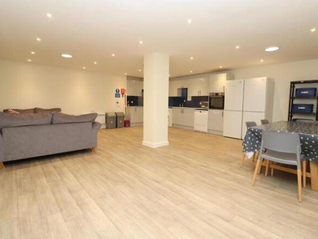 Studio for rent in Town Centre, Roby Mill