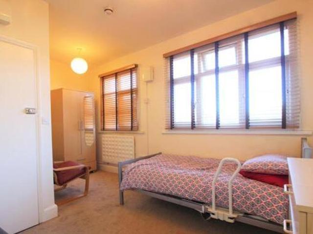 House for rent in Lyons, Greater London