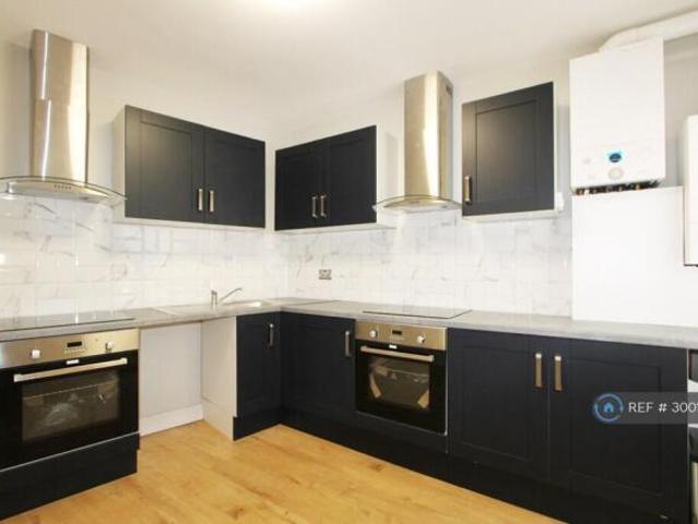 Studio for rent in Cat Hill